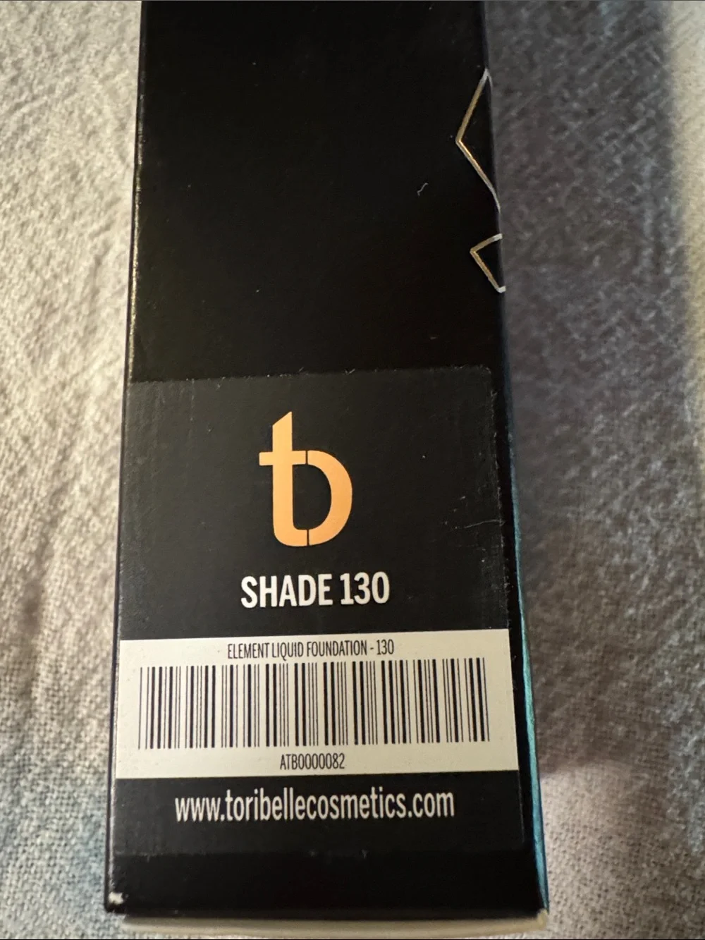 Element Liquid Foundation Shade 130- Black & Gold Box